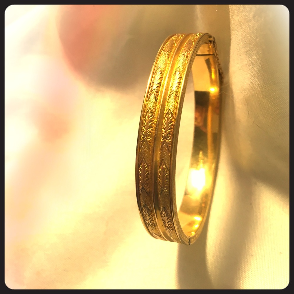 Antique Dunn Bros Bracelet in fabulous condition!